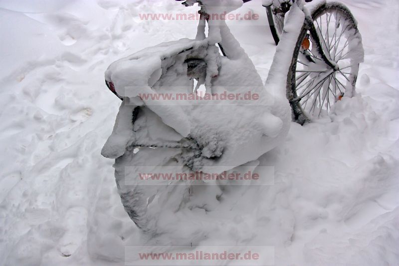 Fahrrad nach Schneesturm